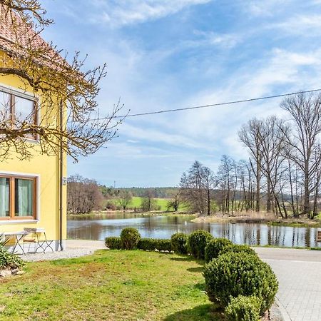 Bartlhof-Ferienwohnungen-Zimmer Бургленгенфельд Экстерьер фото