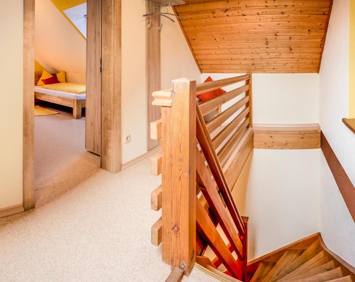 Bartlhof-Ferienwohnungen-Zimmer Бургленгенфельд Экстерьер фото