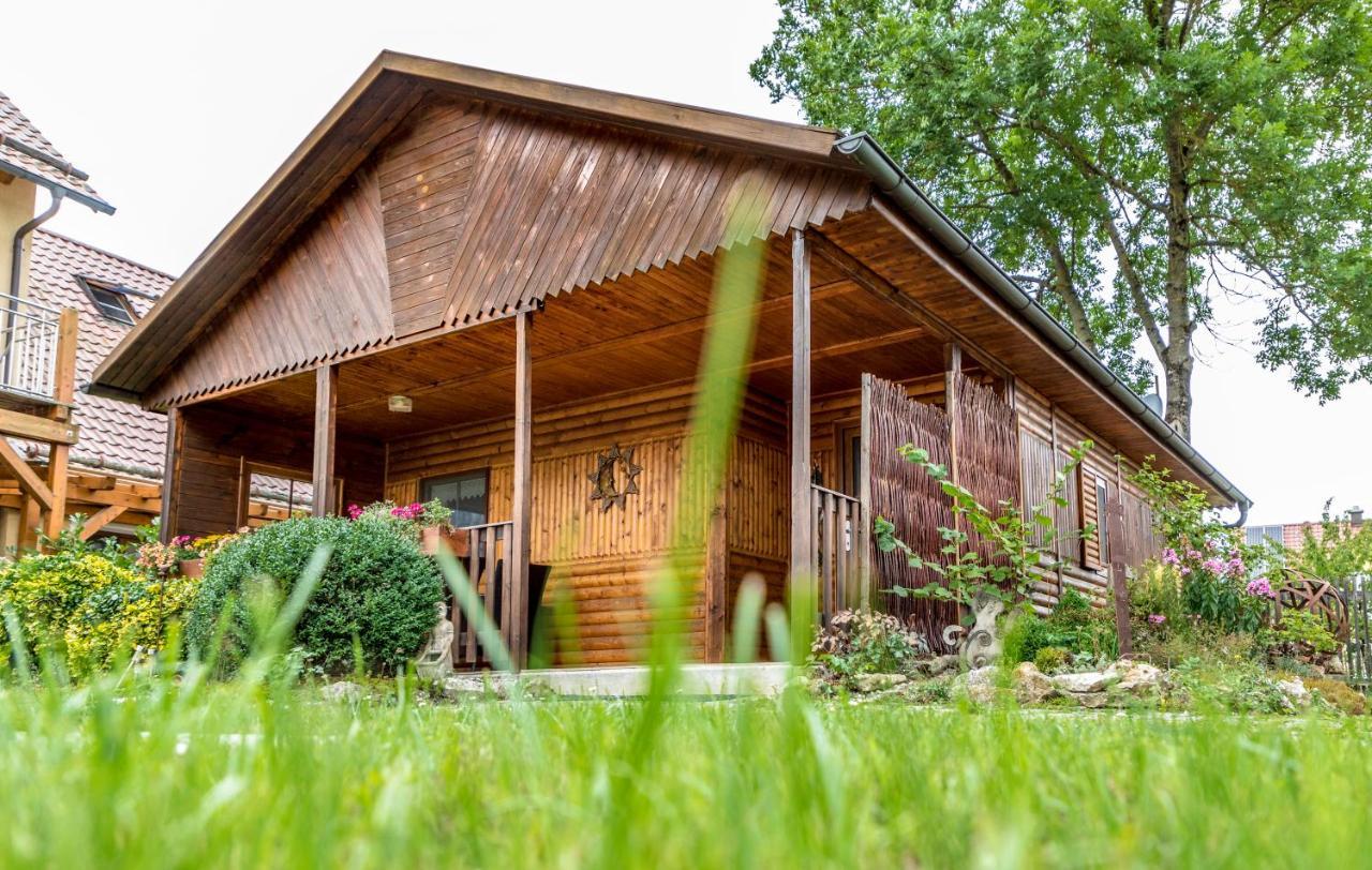 Bartlhof-Ferienwohnungen-Zimmer Бургленгенфельд Экстерьер фото
