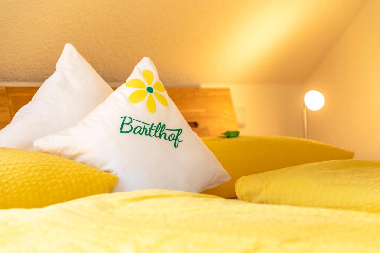 Bartlhof-Ferienwohnungen-Zimmer Бургленгенфельд Экстерьер фото