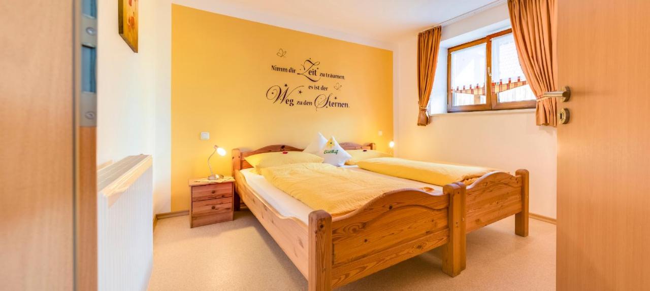 Bartlhof-Ferienwohnungen-Zimmer Бургленгенфельд Экстерьер фото