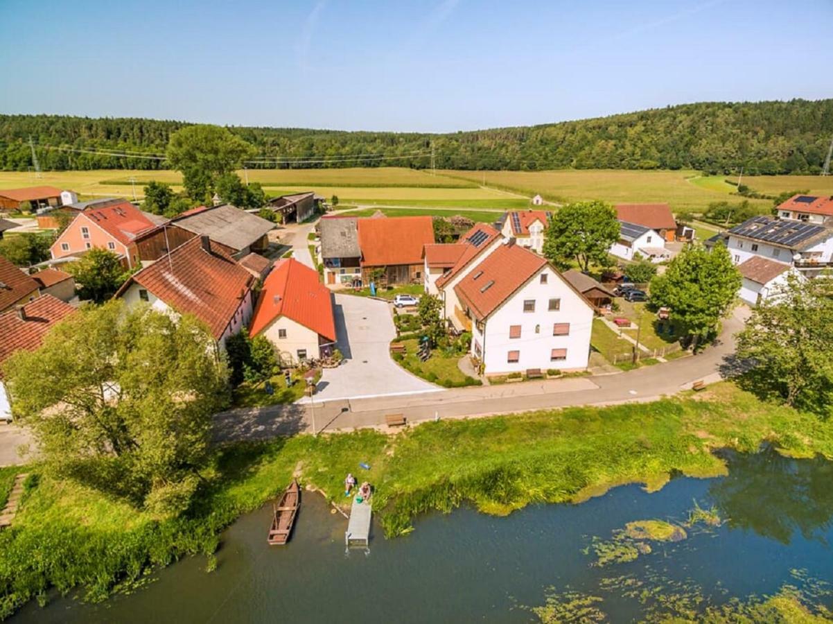 Bartlhof-Ferienwohnungen-Zimmer Бургленгенфельд Экстерьер фото
